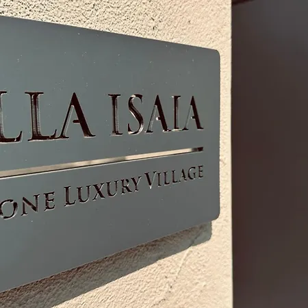 Isaia Luxury Villa